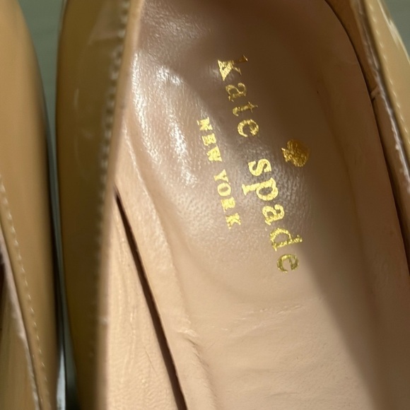 New York Women’s Neutral Heels! - Picture 7 of 9